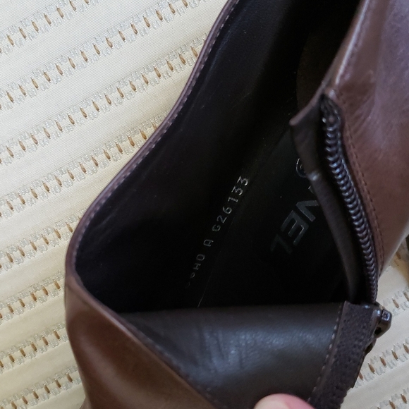 Chanel CC Logo Leather Boots - Picture 10 of 11